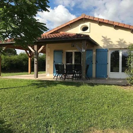 In With Golf & Pool Access Hébergement de vacances *