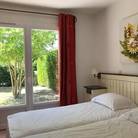 Hébergement de vacances In With Golf & Pool Access